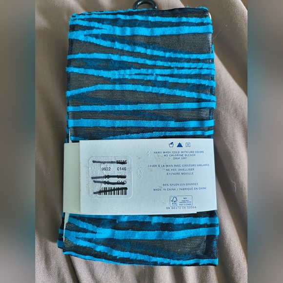 Urban Outfitters Abstract Striped Tights - Picture 2 of 2